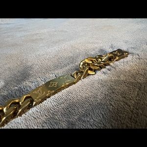 Women’s Louis Vuitton gold bracelet